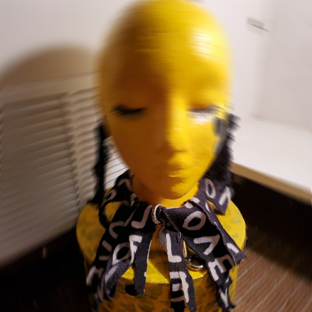 Black and white bib jewelry set